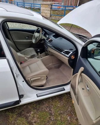 Renault Megane cena 15000 przebieg: 305000, rok produkcji 2009 z Pyskowice małe 106
